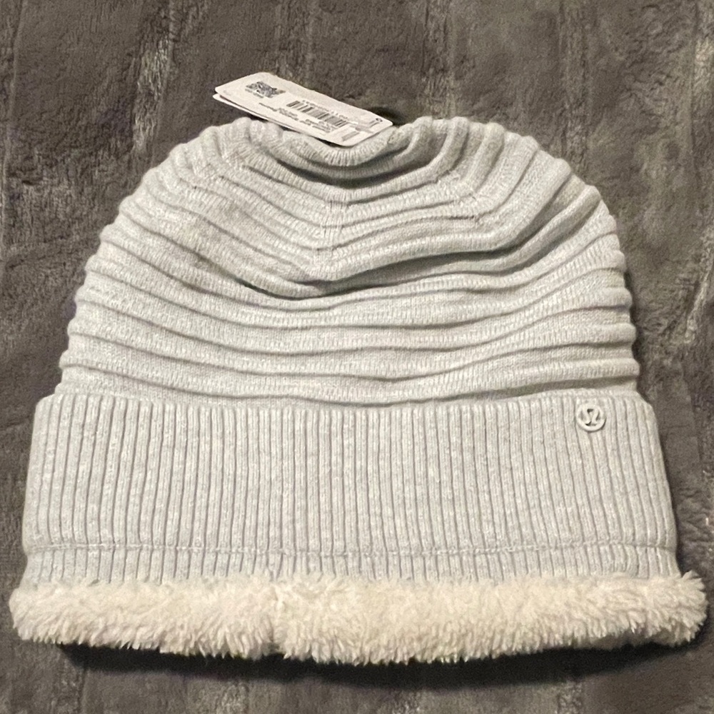 Lululemon Sherpa winter hat. New!